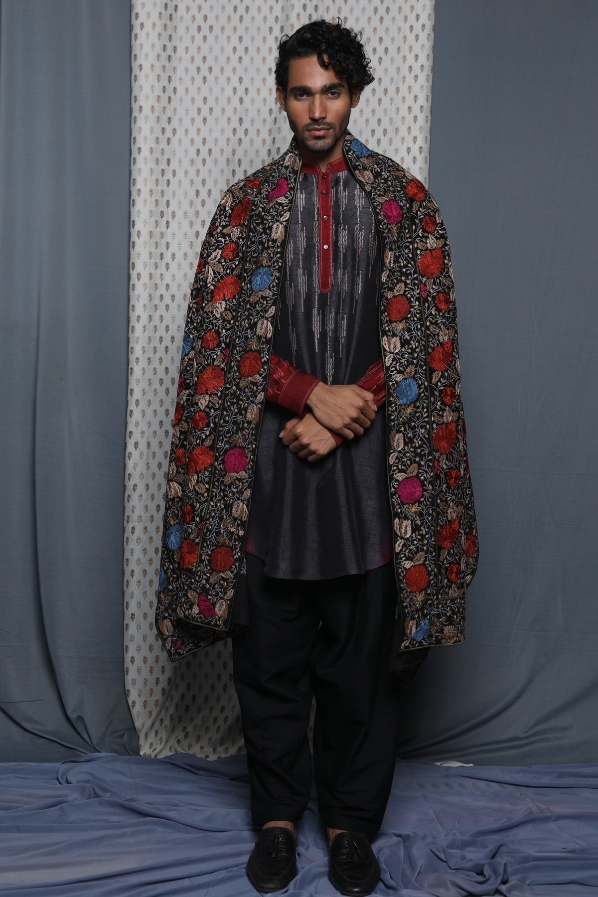 Embroidered Black Stole