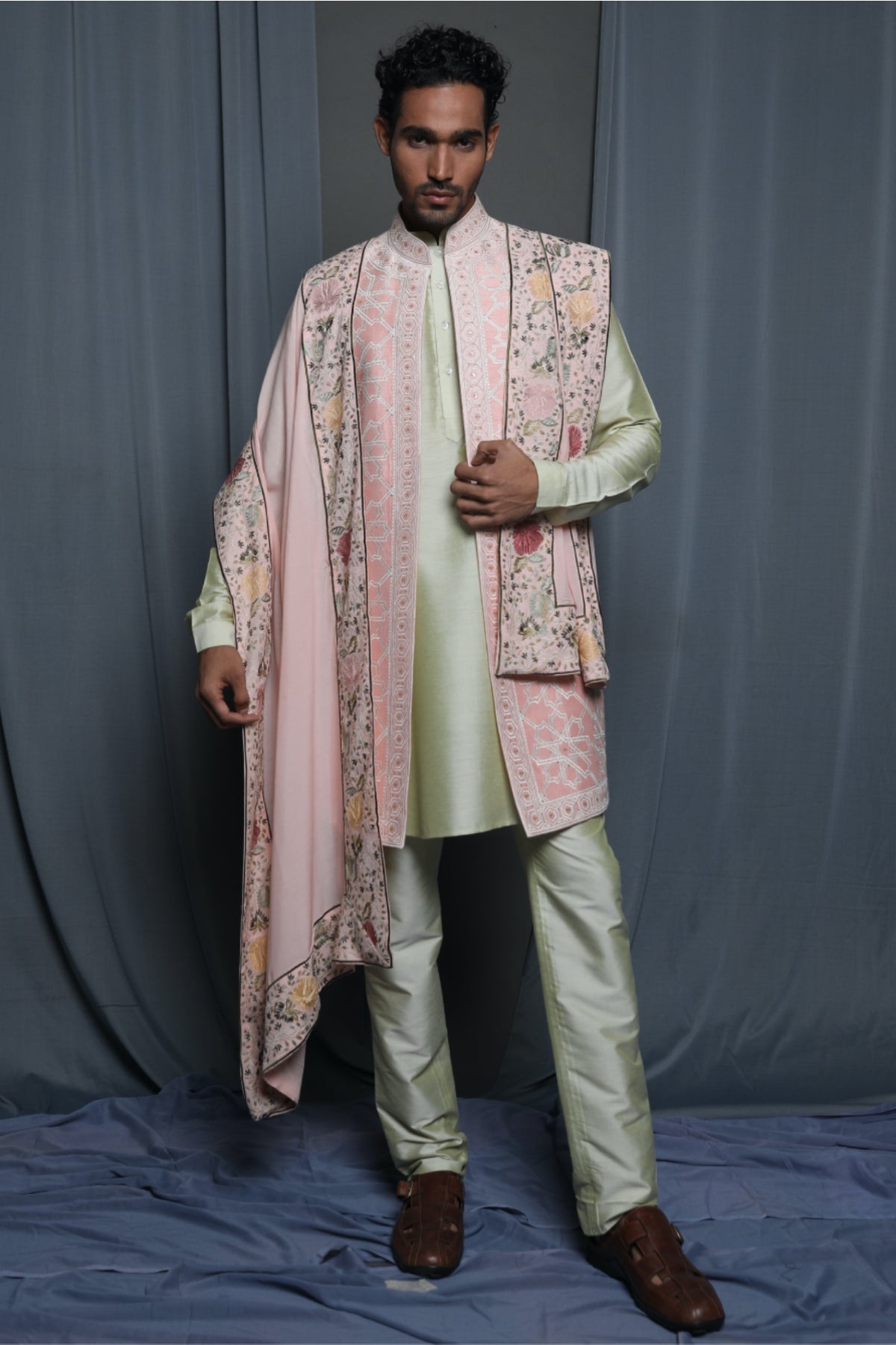 Pink embroidered border stole