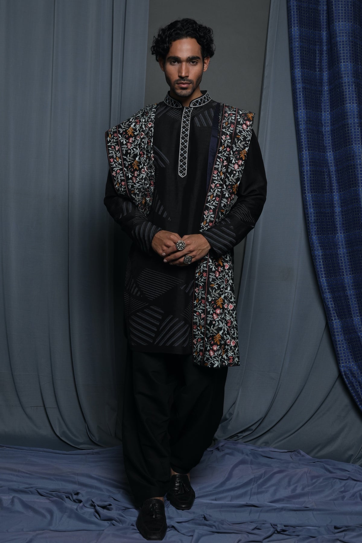 Embroidered black stole