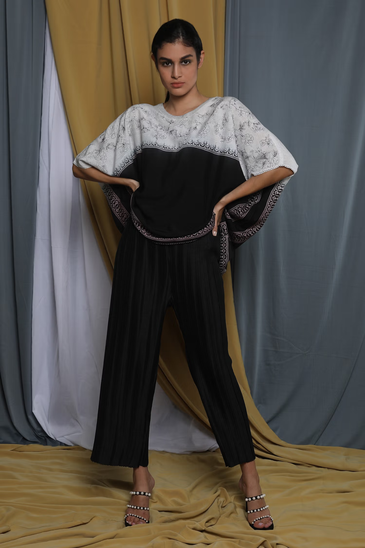 Black Cape Top