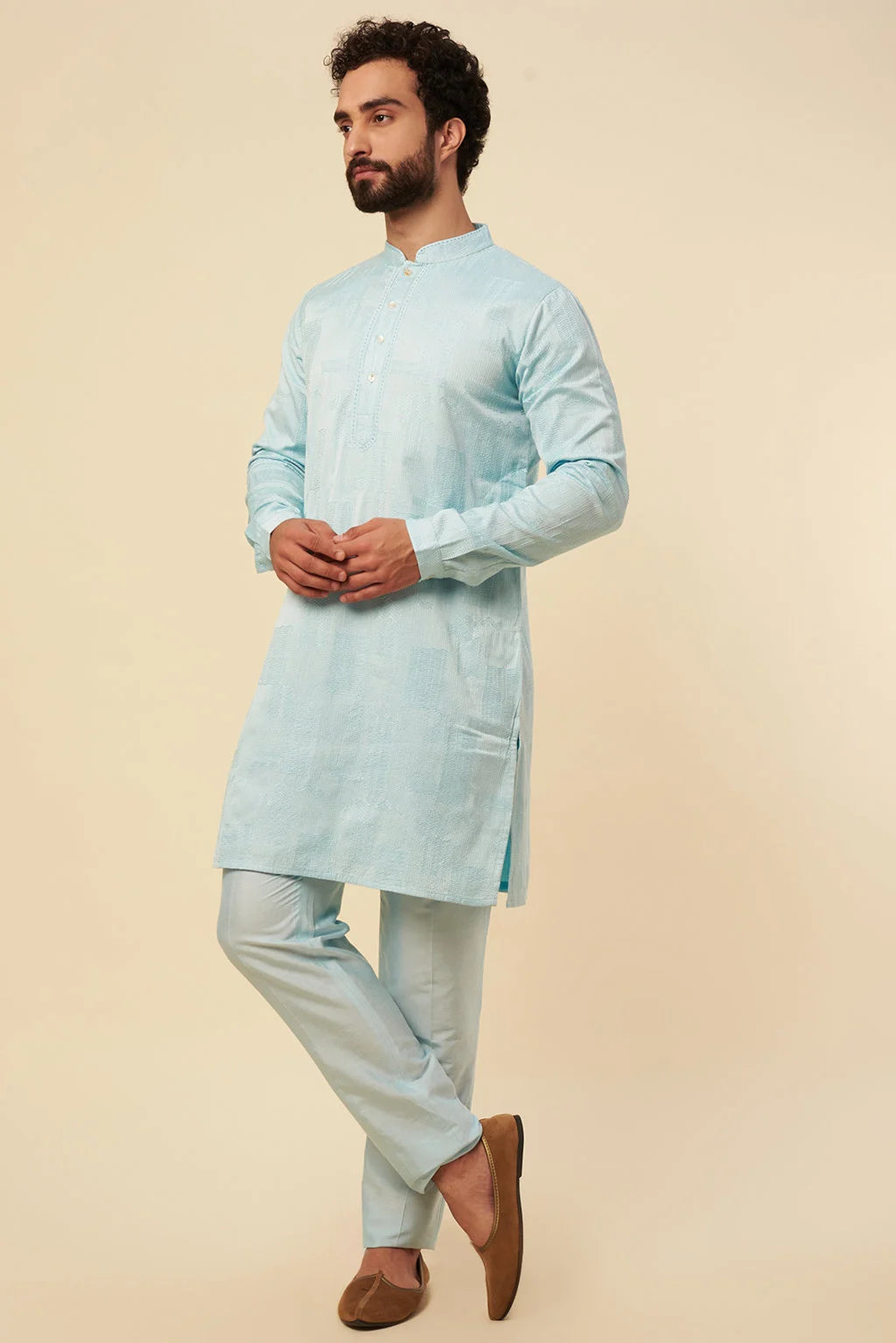 Sky blue kurta set with all over embroidery