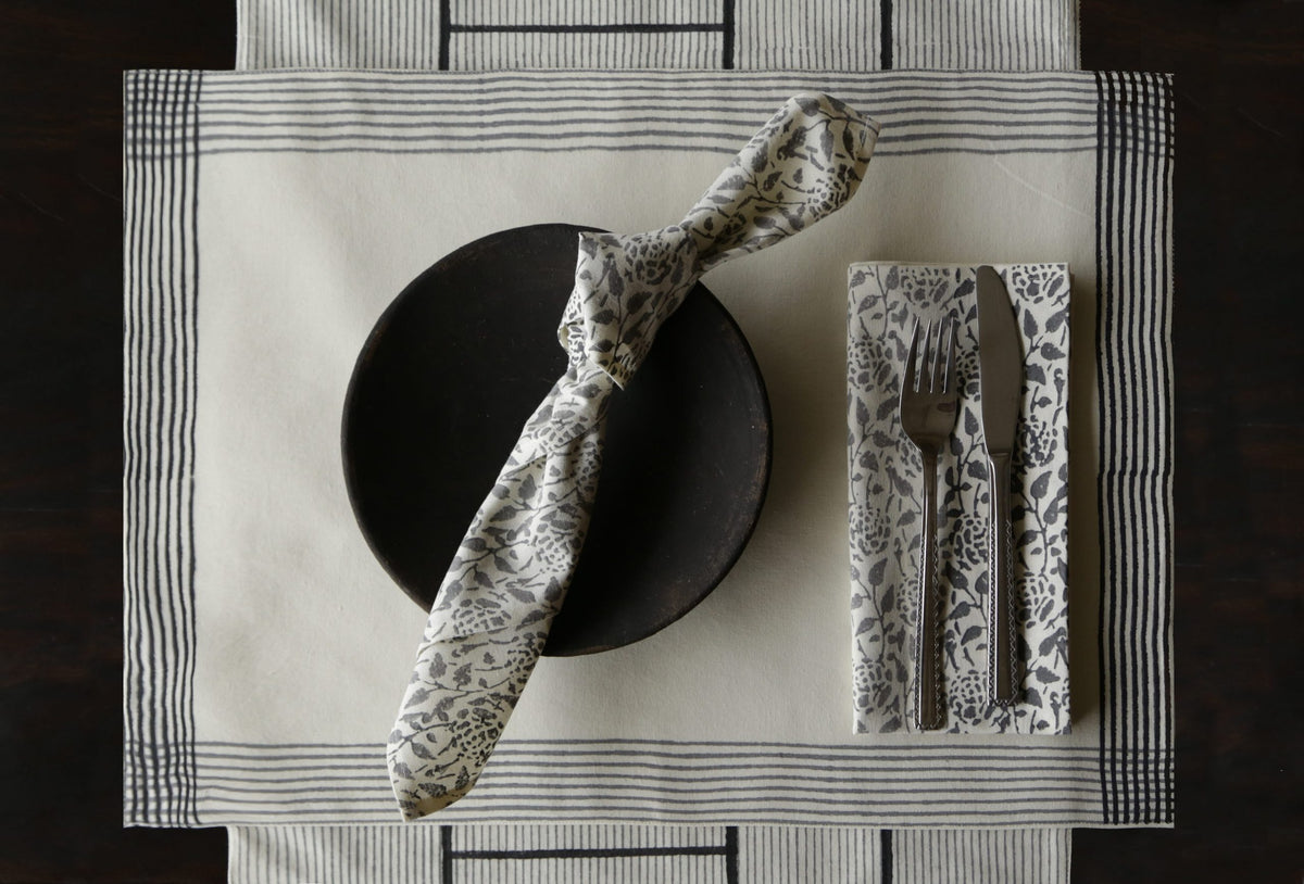 Irozi Napkin And Washington Mat (Set Of 4)