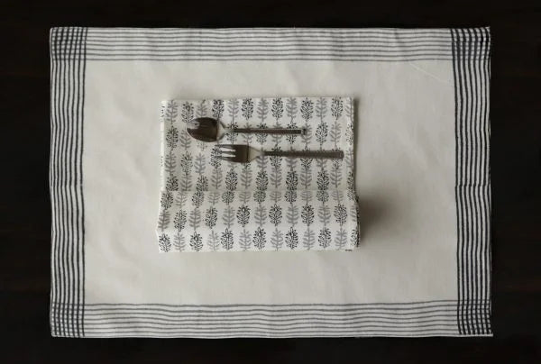Allure Napkin And Washington Mat (Set Of 4)