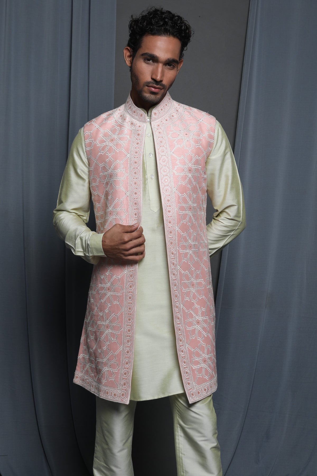 Pink geometric embroidered Long bundi