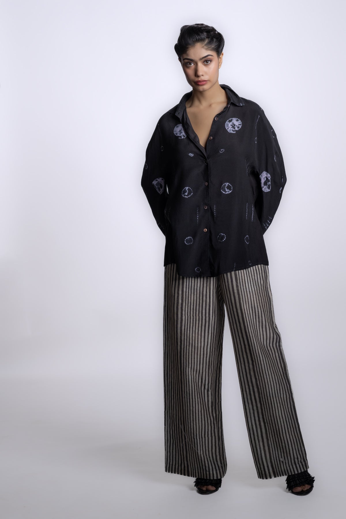 Easy-fit long shirt with a relaxed silhouette